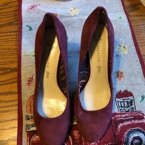 Burgundy rust pumps
